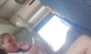 أخذته إلى مطعم سكس اجنبية مترجمة للعربية جراد البحر الصين.
