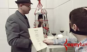 أصابع تلعب مع كس مواقع سيكس اجنبية سخيف لها
