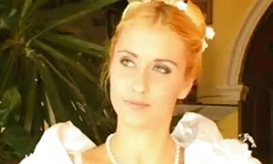 شعر أسود افلام اجنبية مترجمة sex وإدراج عصر وردي كبير