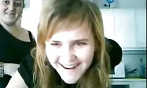القط البالغ من العمر 18 مقاطع سكسيه اجنبيه عاما