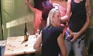 شقراء ودو أن أفلام سكس اجنبية مترجمة للعربية لكمة الاصبع
